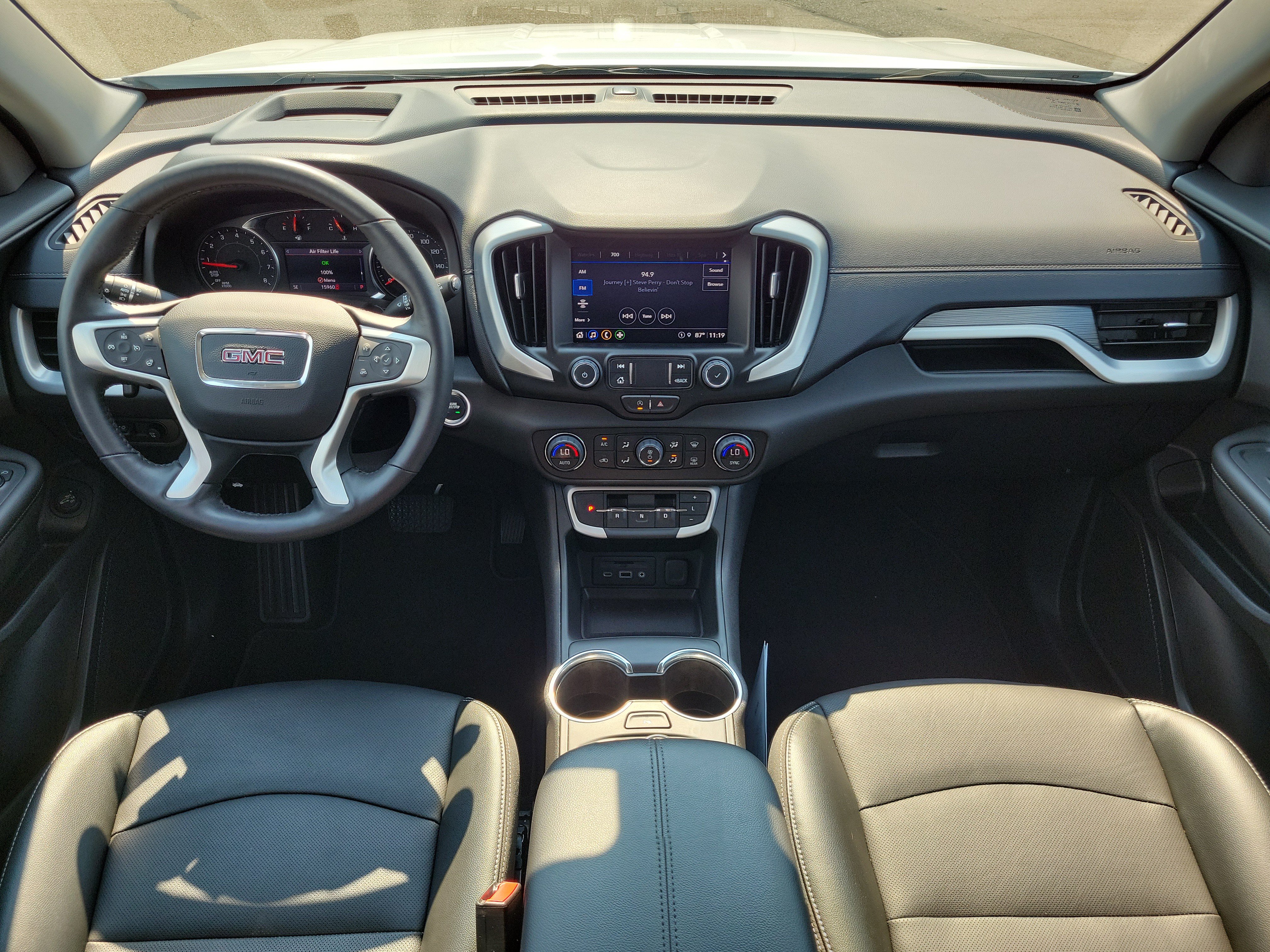Used 2022 GMC Terrain SLT w/ Tech Package AWD/4WD image 9