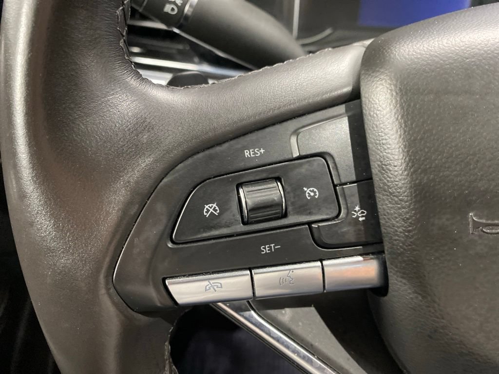 Used 2024 Cadillac XT6 Luxury w/ LPO, Floor Liner Package AWD/4WD image 38