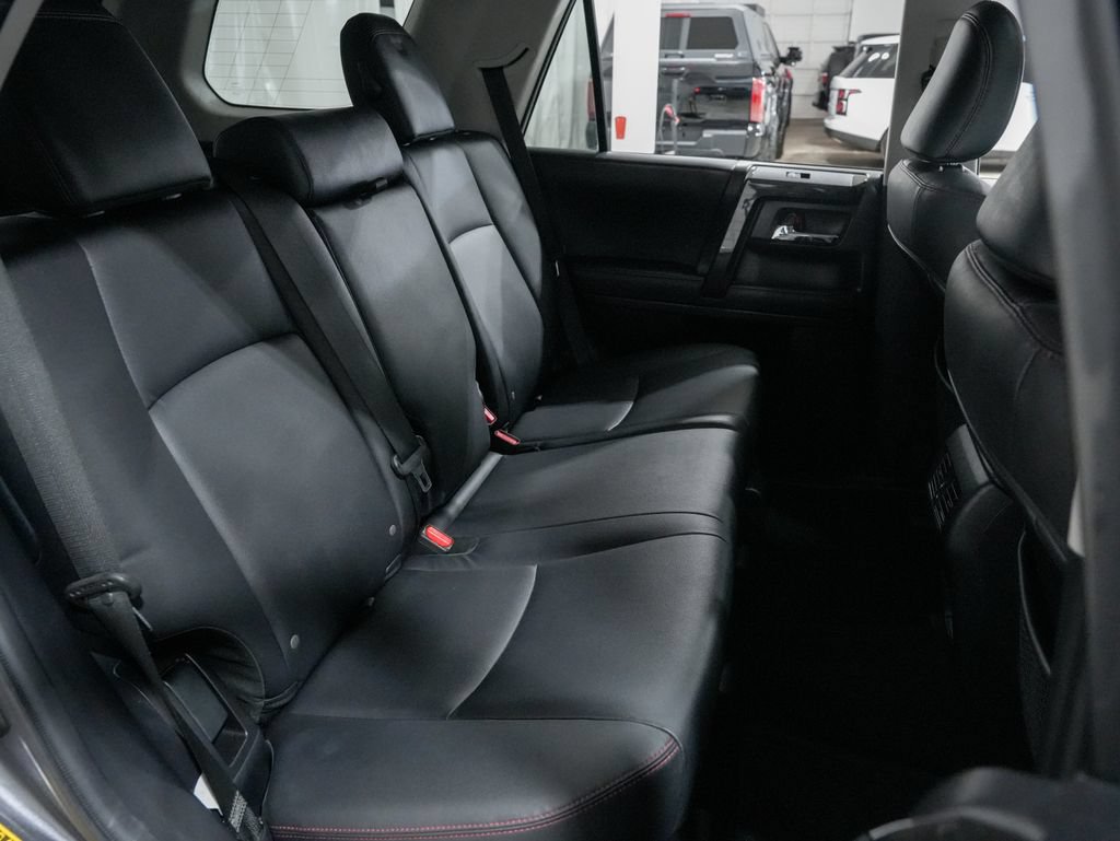 Used 2023 Toyota 4Runner TRD Off-Road Premium w/ Off Road Premium Plus Package AWD/4WD image 29
