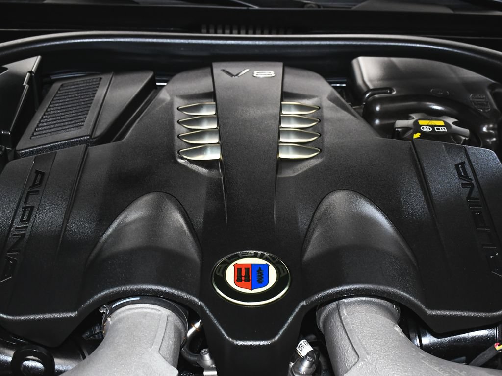 Used 2022 BMW ALPINA B7 xDrive w/ Luxury Rear Seating Package AWD/4WD image 99