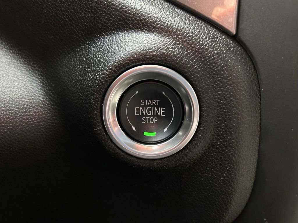 Used 2024 GMC Sierra 1500 Pro w/ Graphite Edition image 21