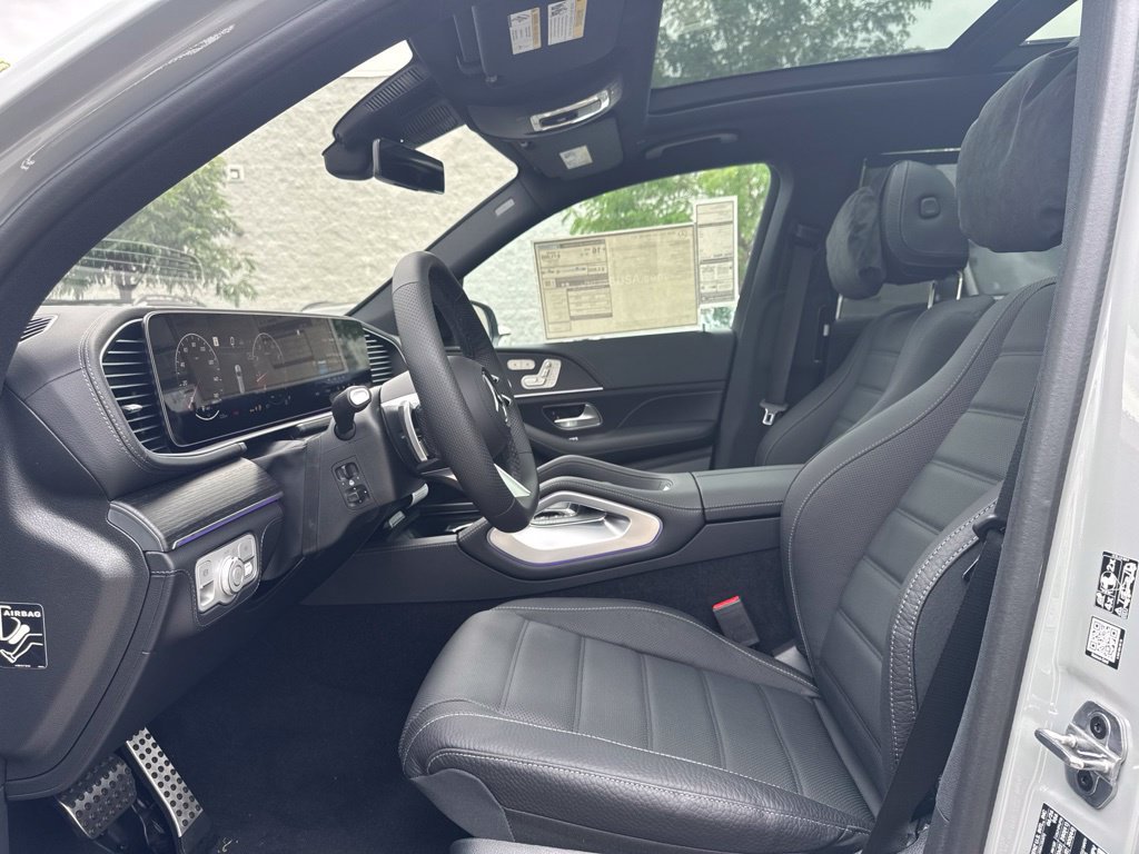 New 2026 Mercedes-Benz GLS 580 4MATIC image 12
