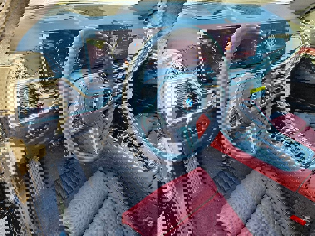 New 2026 BMW X6 xDrive40i w/ Climate Comfort Package image 9