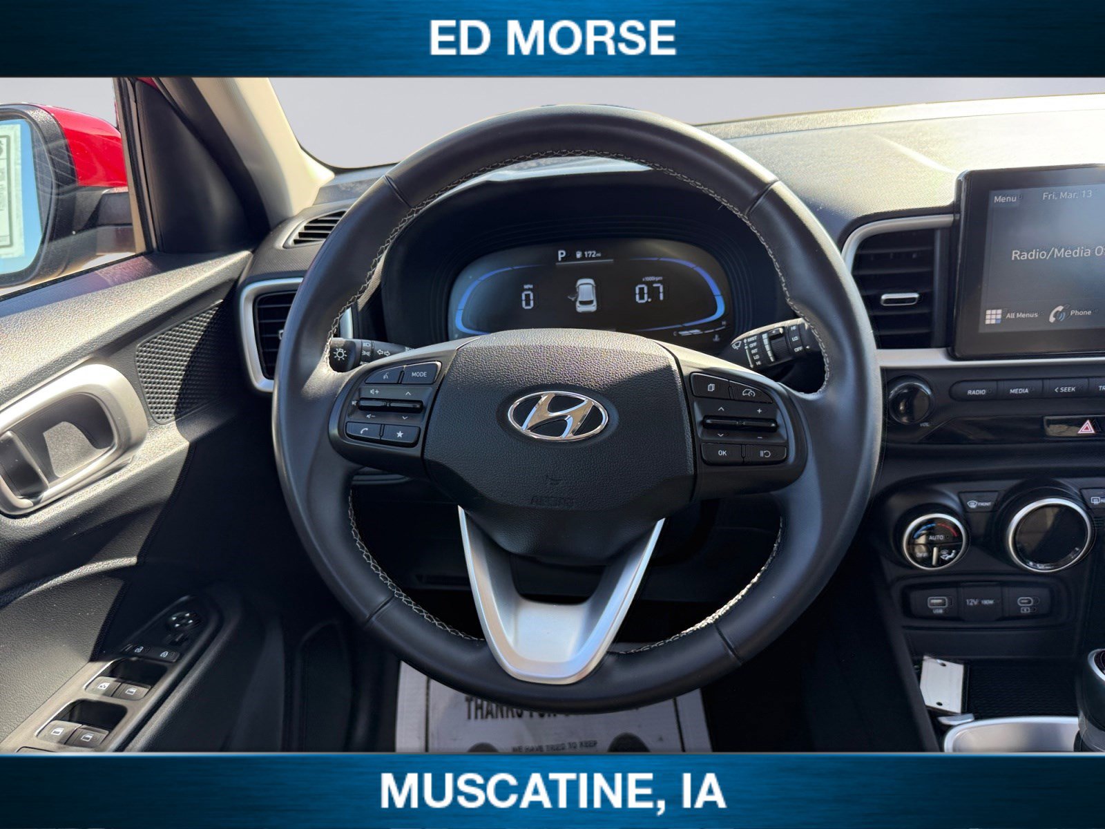 Used 2025 Hyundai Venue SEL image 12