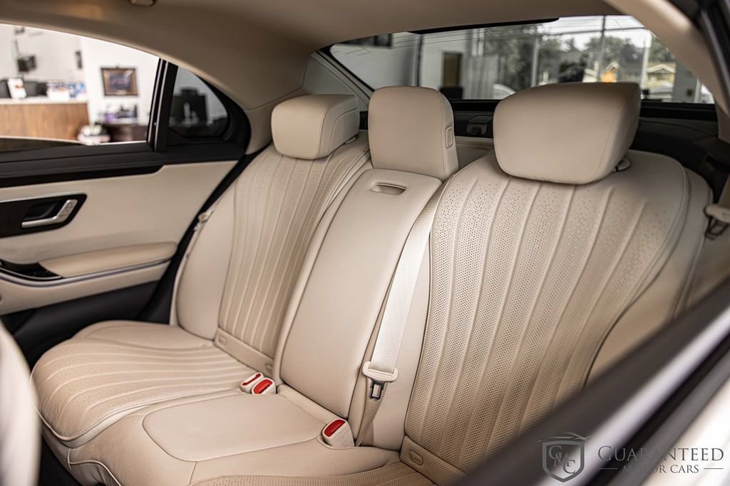 Used 2023 Mercedes-Benz S 500 4MATIC w/ AMG Line image 32