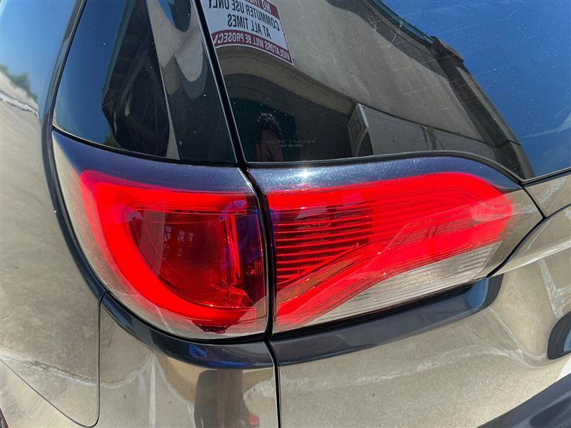 Used 2018 Chrysler Pacifica Touring-L FWD image 20