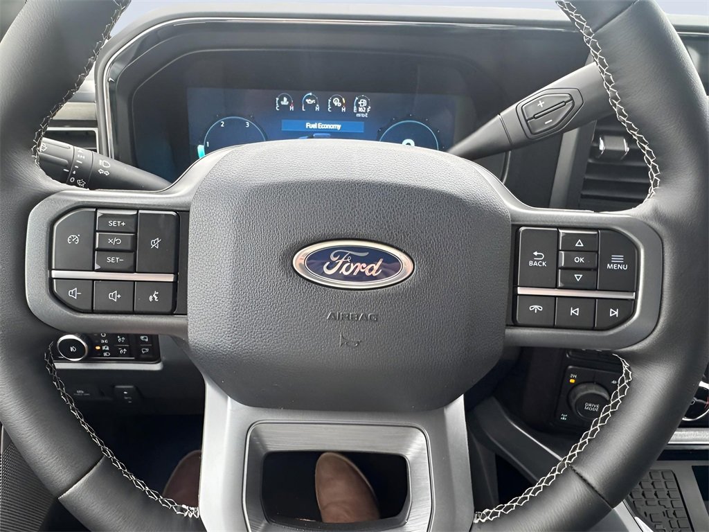 New 2025 Ford F350 Lariat w/ Chrome Package image 15