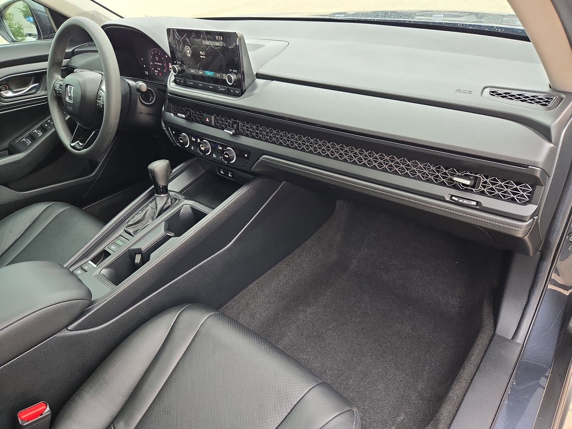 Used 2024 Honda Accord EX image 32