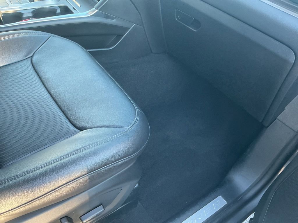 Used 2023 Ford Explorer Limited w/ Equipment Group 301A image 21