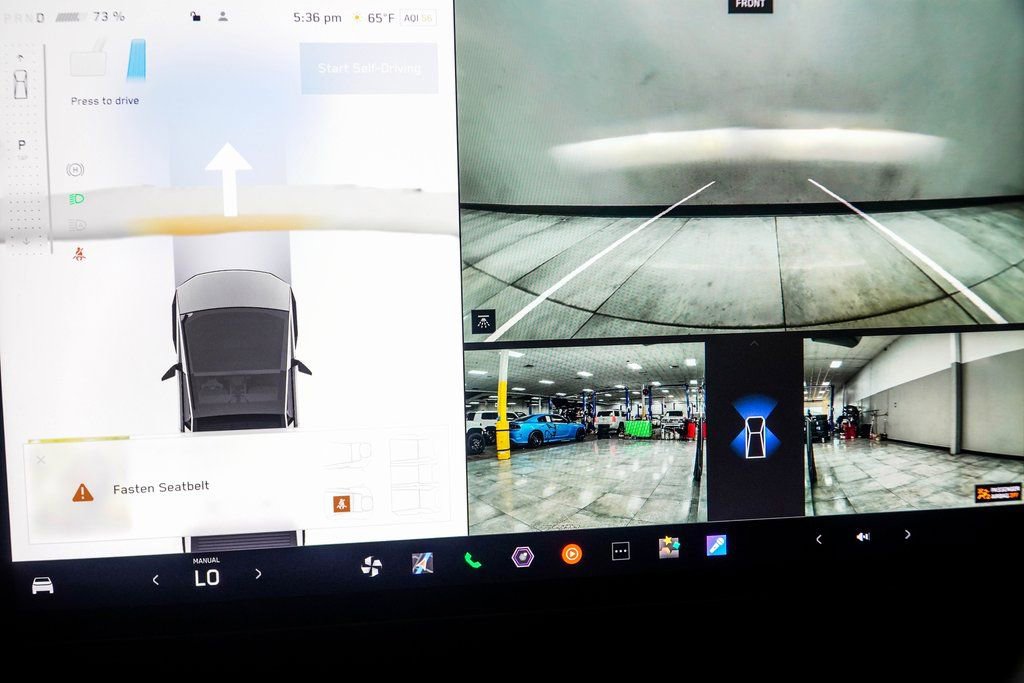 Used 2025 Tesla Cybertruck AWD Crew Cab image 31