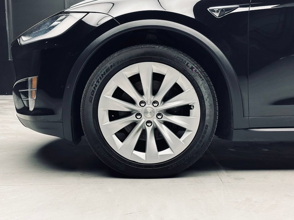 Used 2021 Tesla Model X Long Range AWD/4WD image 39