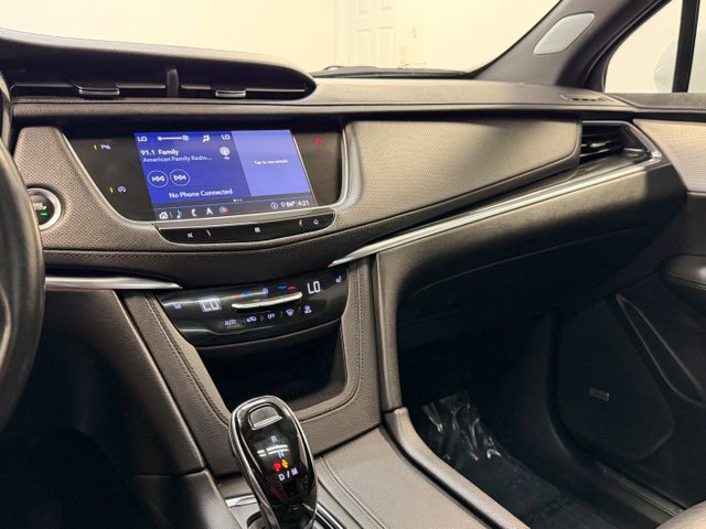 Used 2020 Cadillac XT5 Premium Luxury AWD/4WD image 24