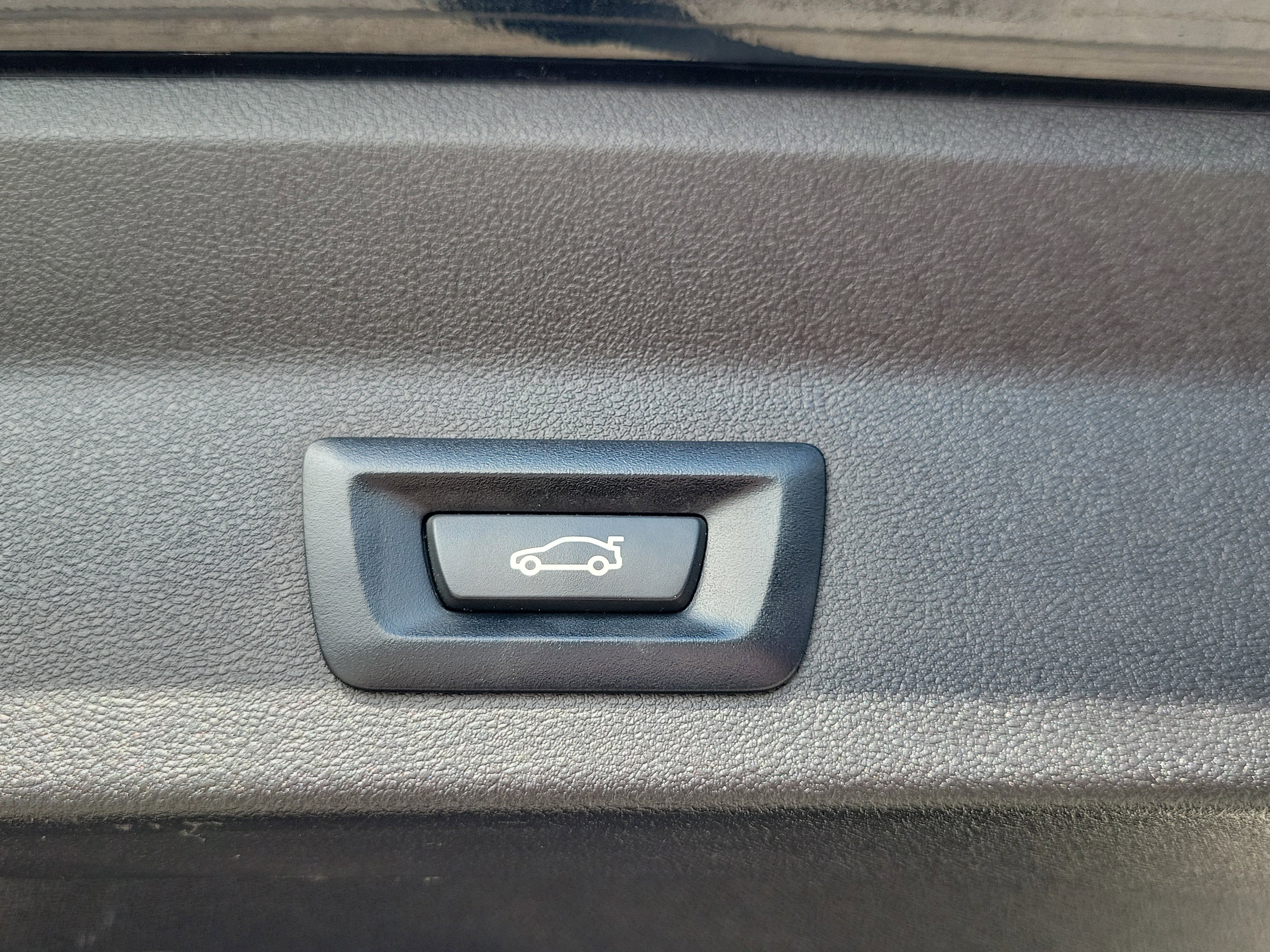 Used 2019 BMW X3 sDrive30i RWD image 19