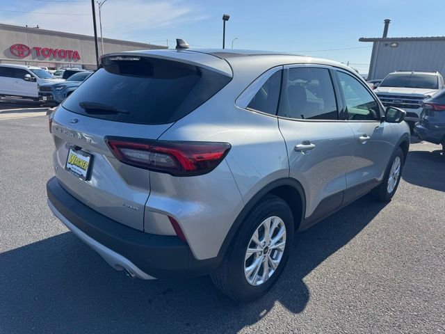 Used 2023 Ford Escape Active w/ Tech Pack #2 image 3