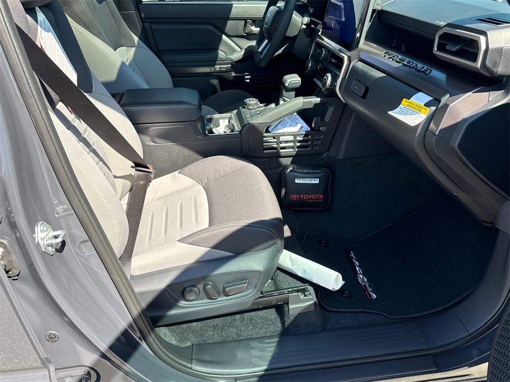 New 2025 Toyota Tacoma TRD Off-Road image 13