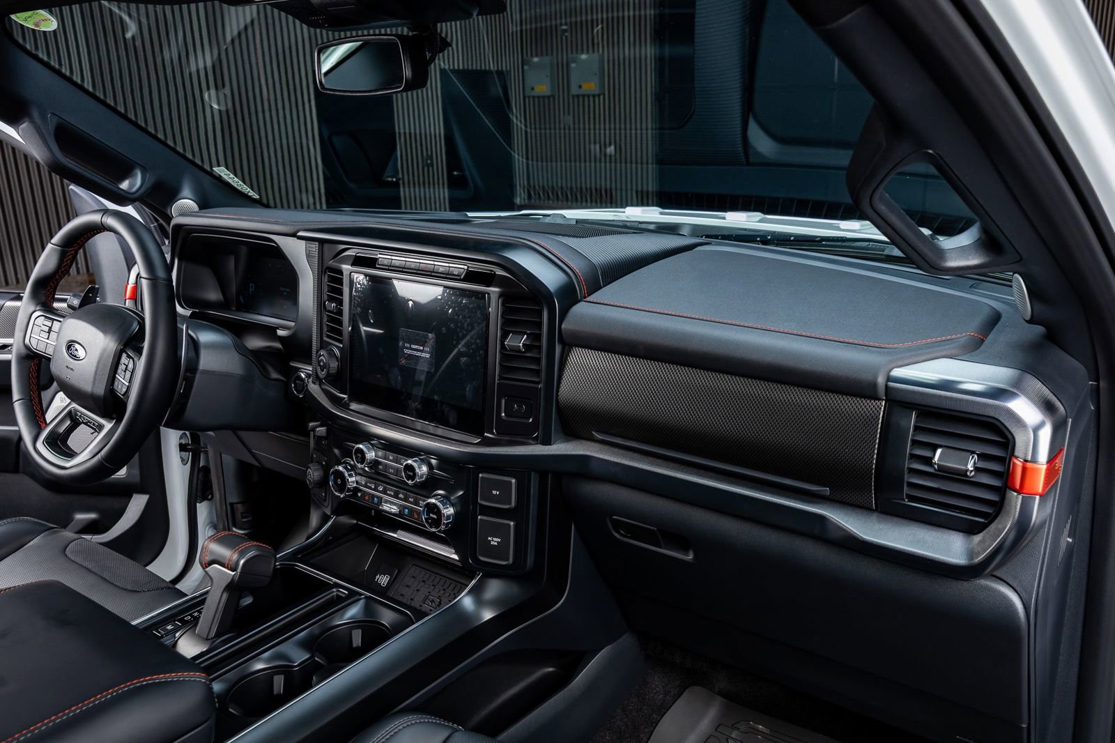 Used 2026 Ford F150 Raptor AWD/4WD image 18