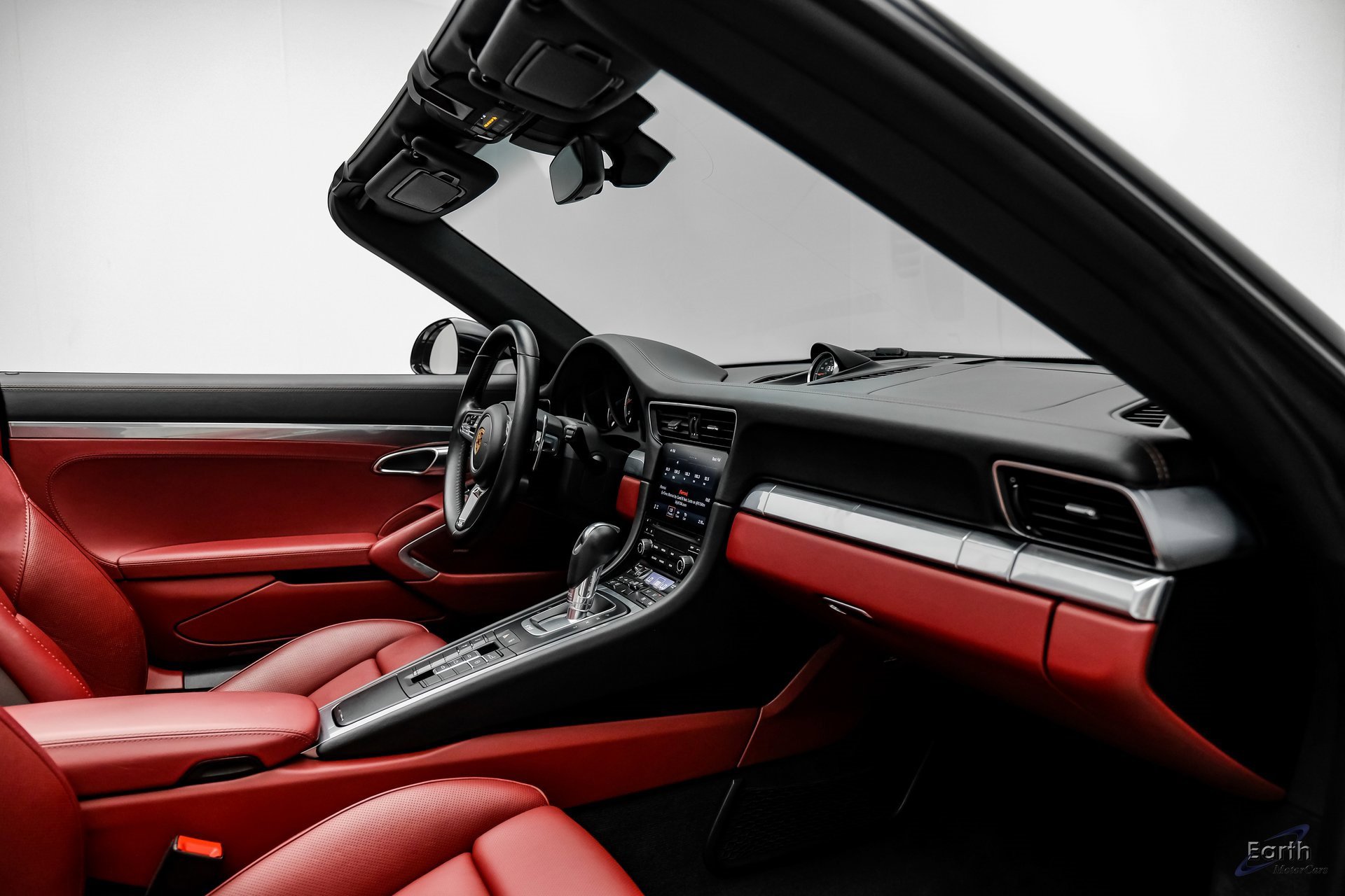 Used 2019 Porsche 911 Turbo image 49