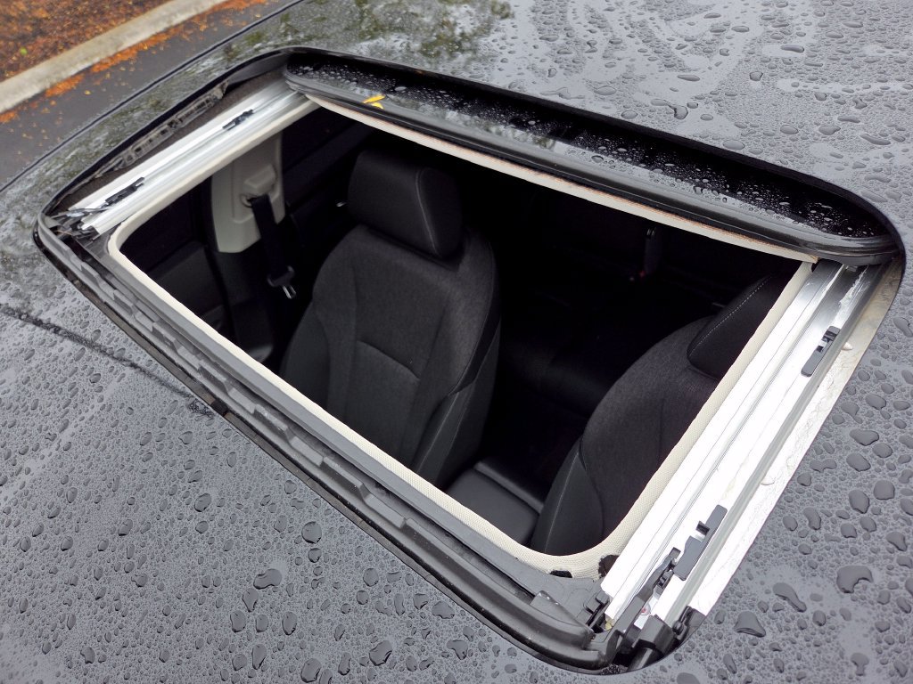 Certified 2024 Honda Accord EX image 4