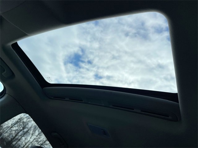 Used 2021 Buick Encore Preferred w/ Safety Package II image 18