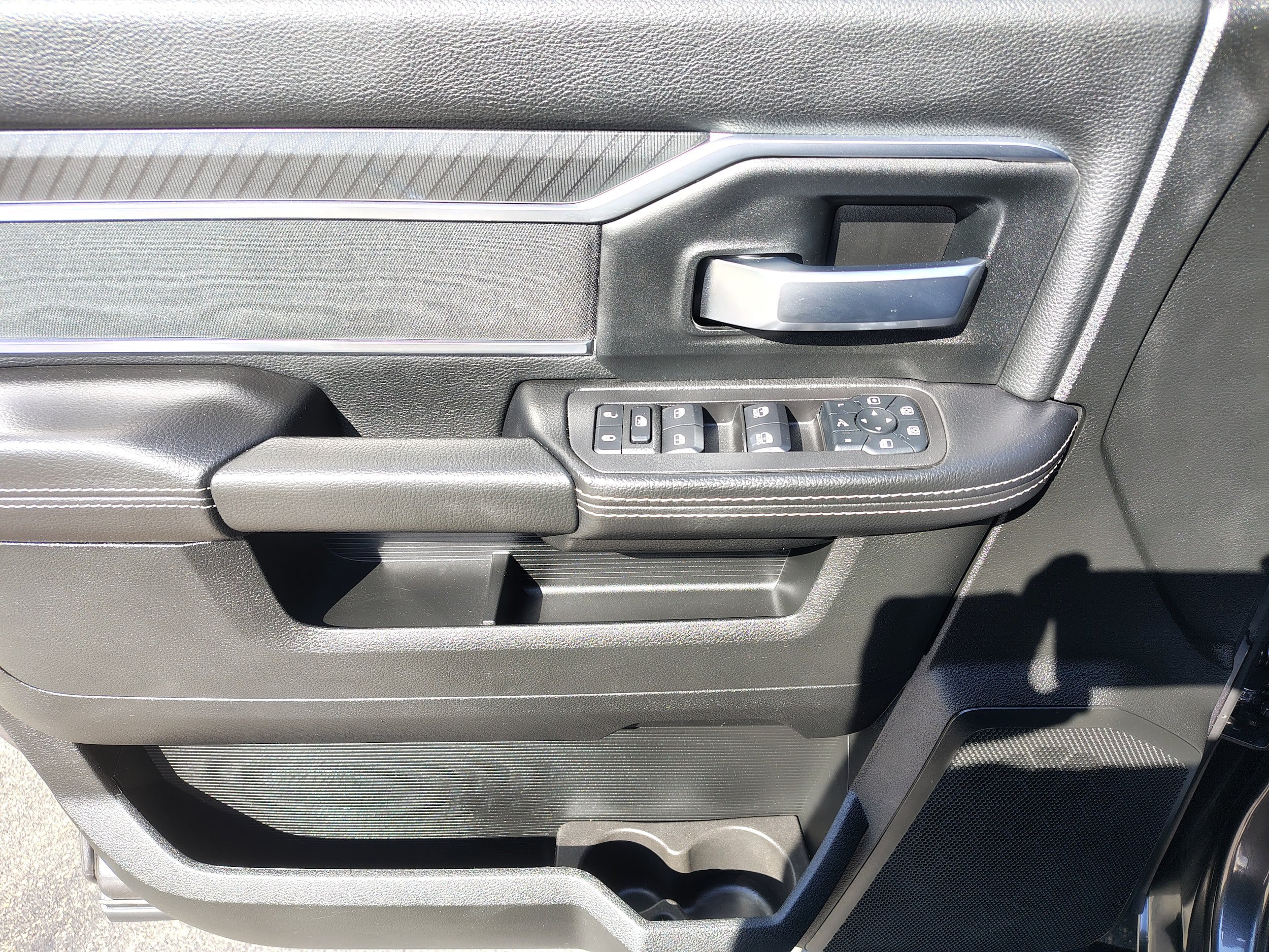 Certified 2025 RAM 2500 Big Horn AWD/4WD image 19