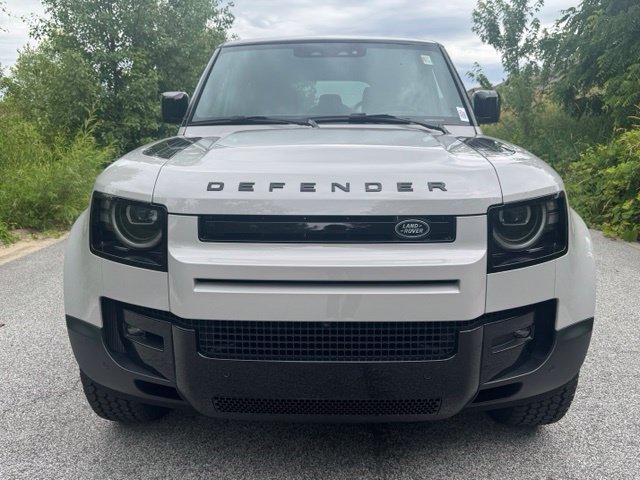 New 2026 Land Rover Defender 110 S AWD/4WD image 3