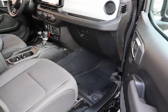 New 2025 Jeep Gladiator Sport image 46