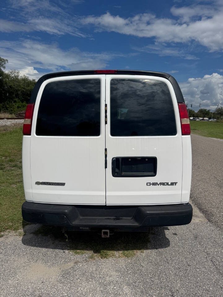 Used 2003 Chevrolet Express 3500 Extended RWD image 7