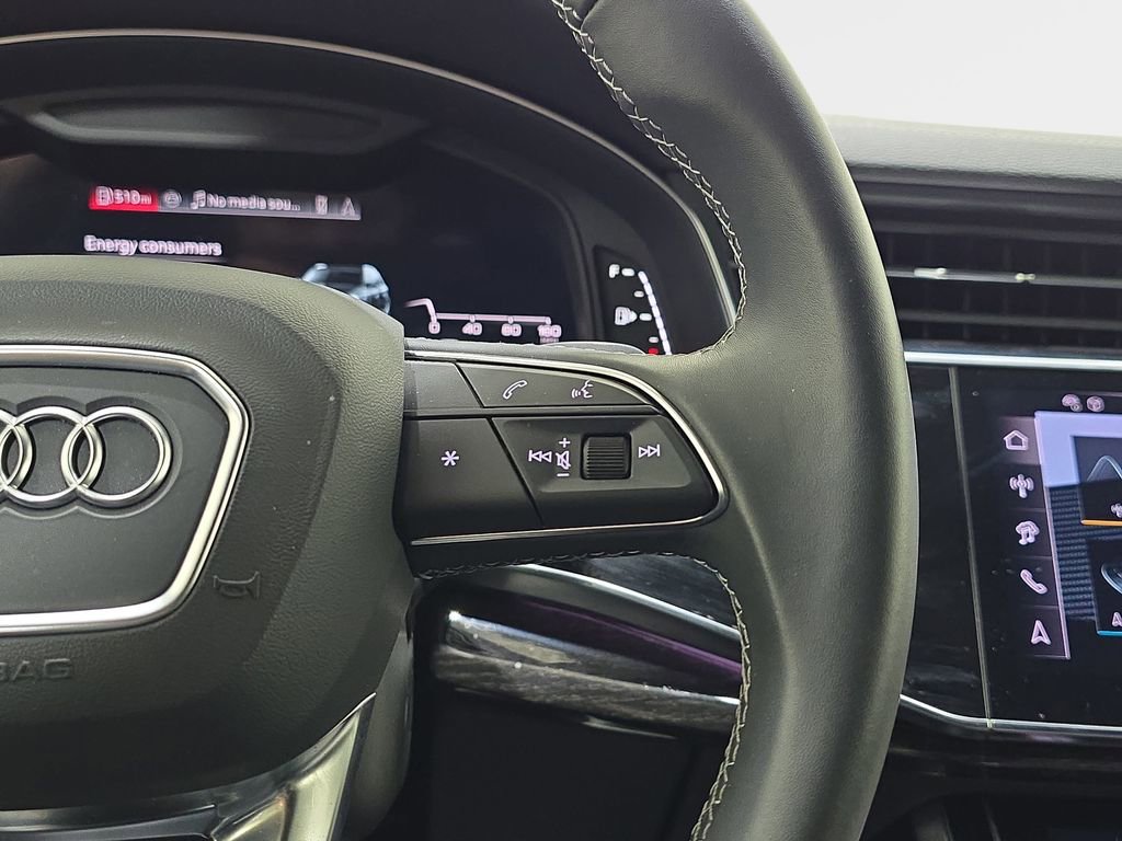 Used 2025 Audi Q7 2.0T Premium w/ Convenience Plus Package image 19