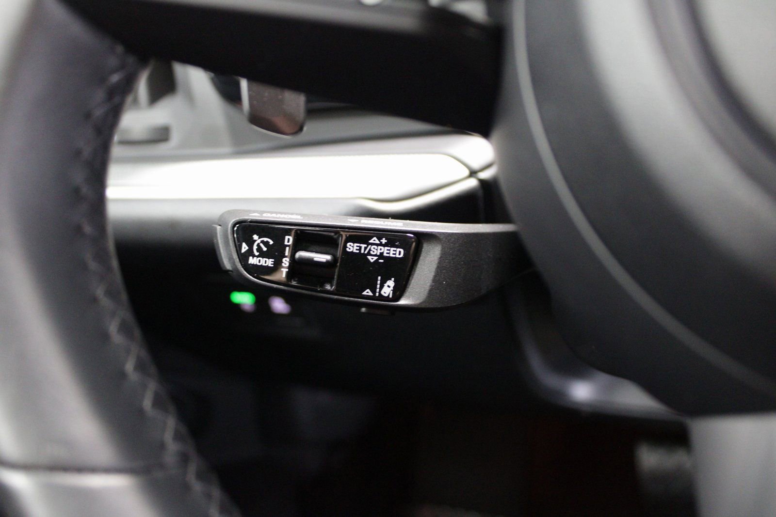 Certified 2025 Porsche Cayenne image 31