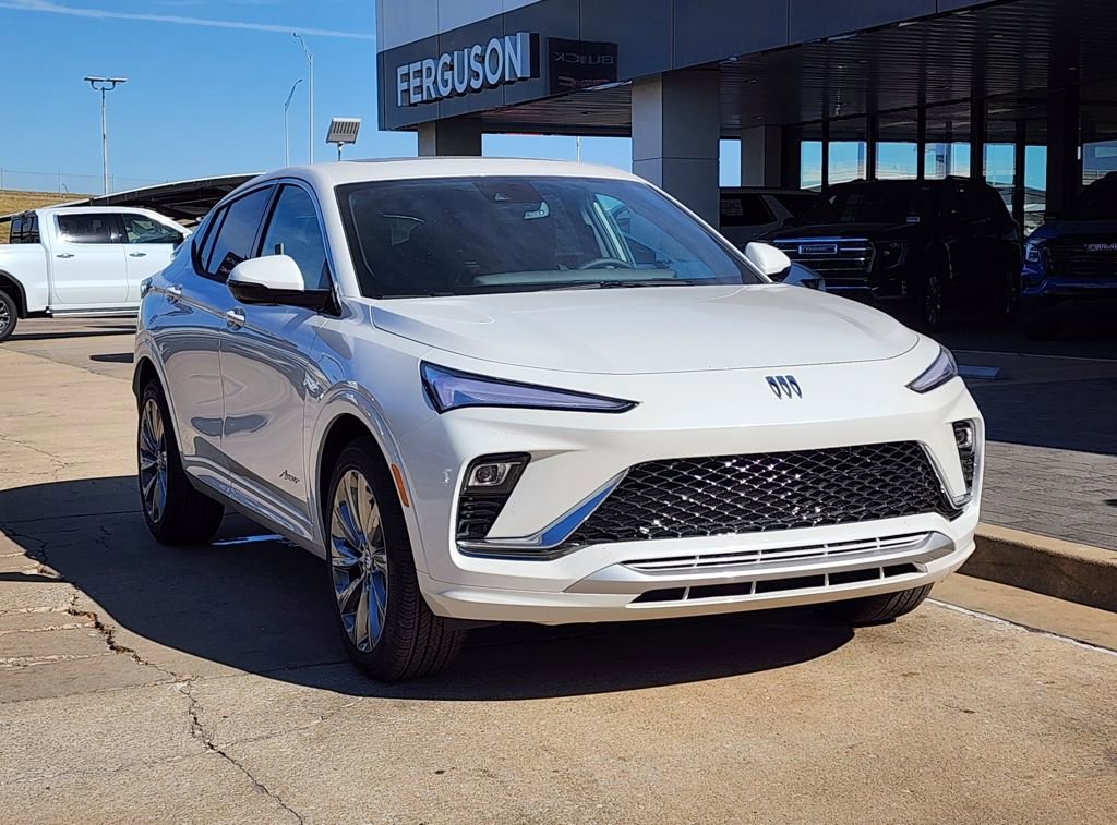 New 2026 Buick Envista Avenir FWD image 2