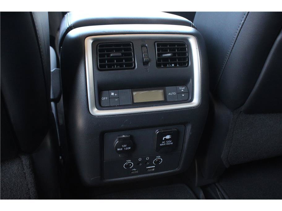 Used 2019 INFINITI QX60 Luxe w/ Essential Package FWD image 34