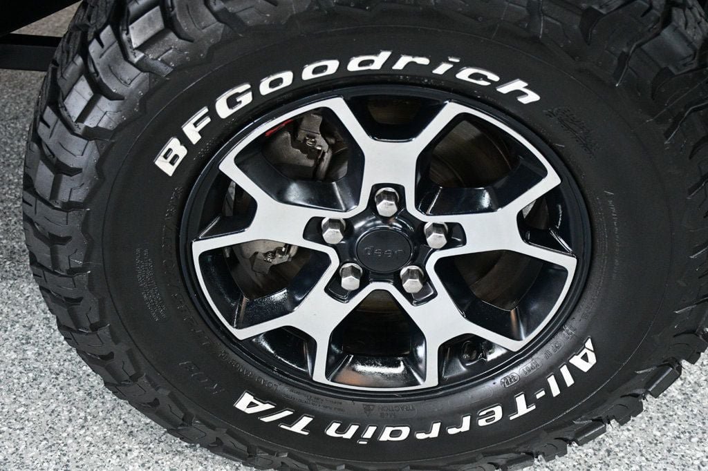 Used 2018 Jeep Wrangler Unlimited Rubicon AWD/4WD image 20