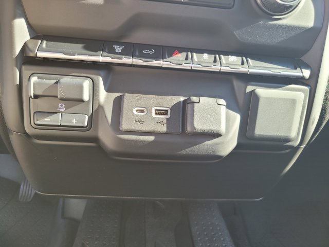 Used 2022 Chevrolet Silverado 2500 Custom w/ Custom Value Package AWD/4WD image 24