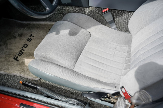 Used 1988 Pontiac Fiero GT RWD image 24