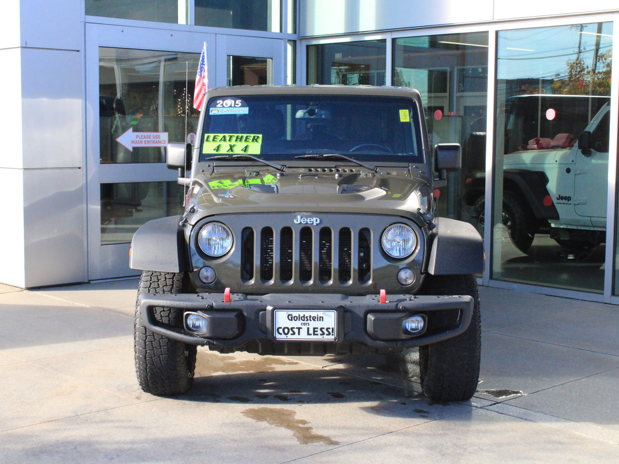 Used 2015 Jeep Wrangler Unlimited Rubicon AWD/4WD image 2