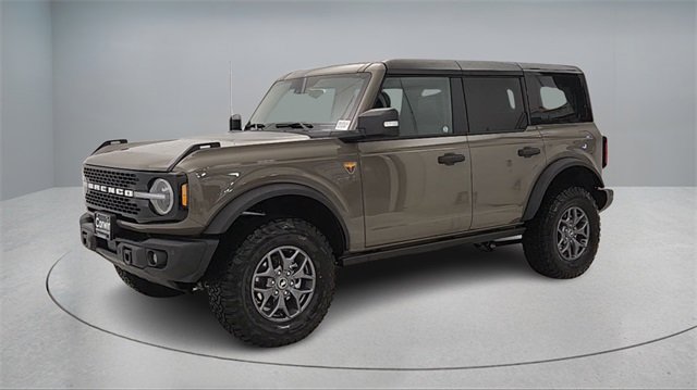 New 2025 Ford Bronco Badlands image 3