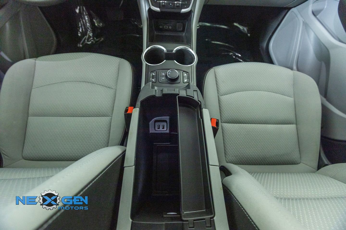 Used 2022 GMC Terrain SLE w/ Driver Convenience Package image 30