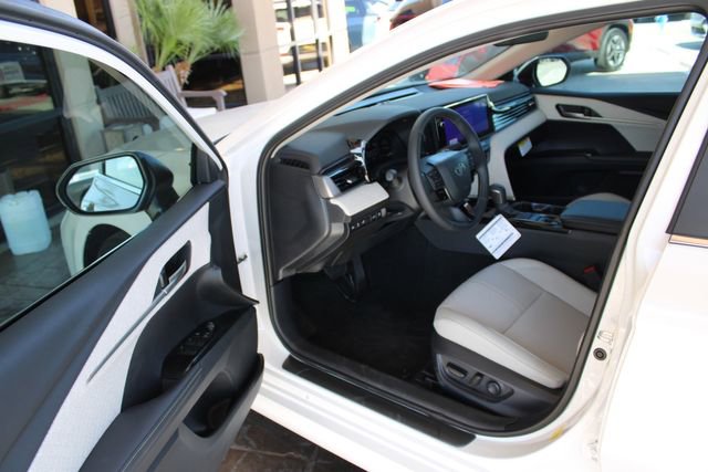 Used 2026 Toyota Camry XLE FWD image 10