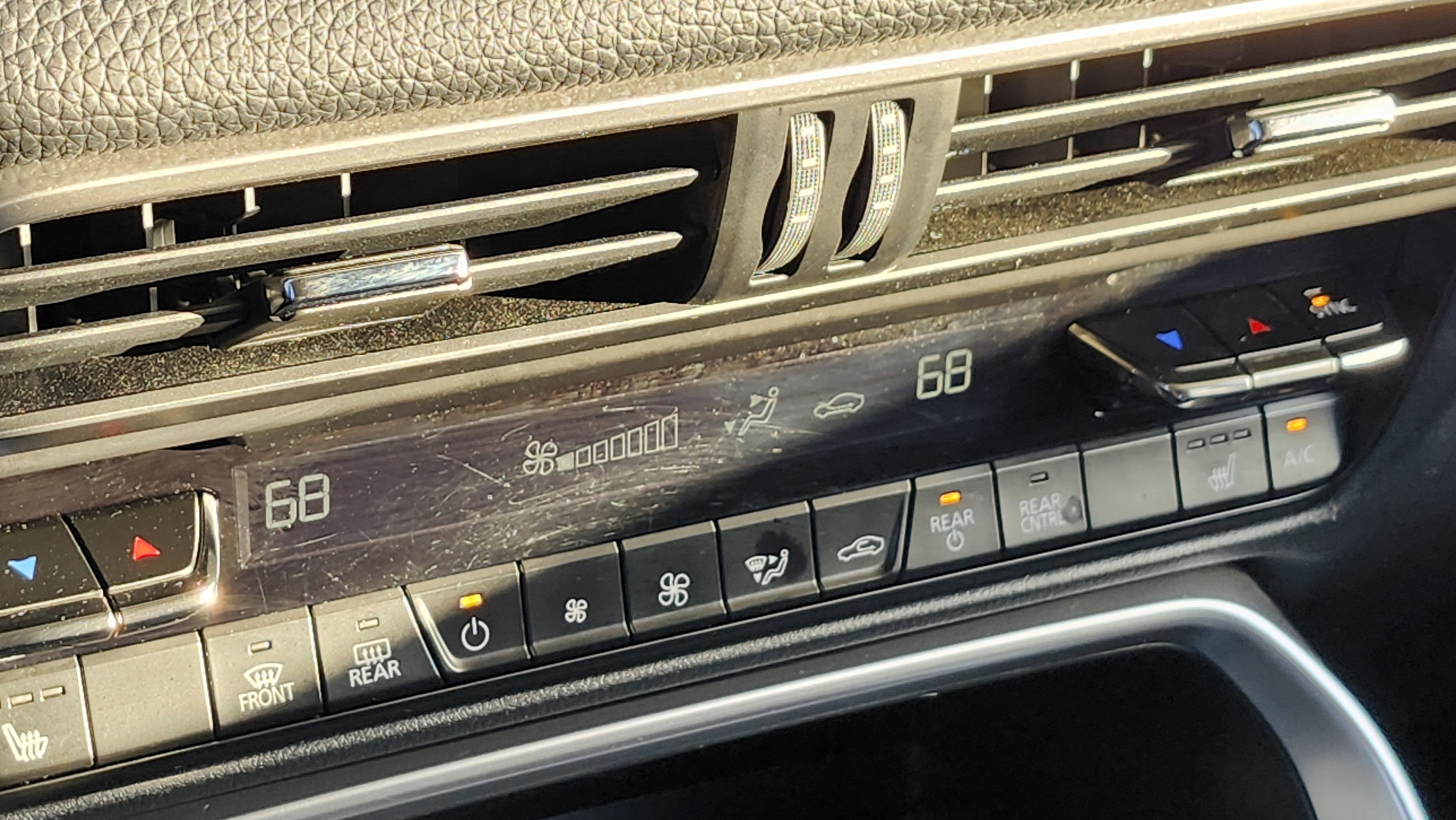 Used 2024 MAZDA CX-90 Plug-In Hybrid w/ Preferred image 31