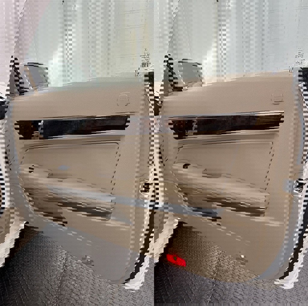 Used 2011 Mercedes-Benz E 350 Cabriolet image 30