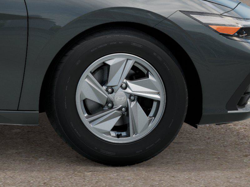 New 2026 Hyundai Elantra SE FWD image 8
