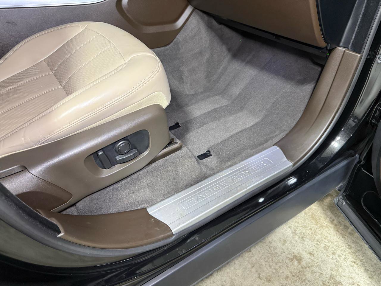 Used 2019 Land Rover Range Rover Sport HSE image 27