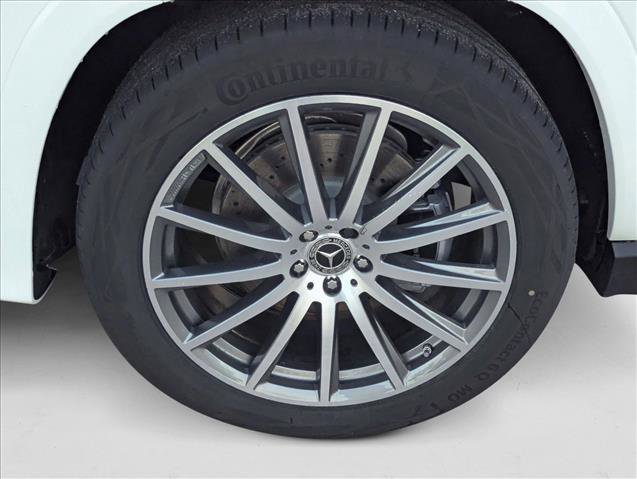 New 2026 Mercedes-Benz GLS 580 4MATIC image 9
