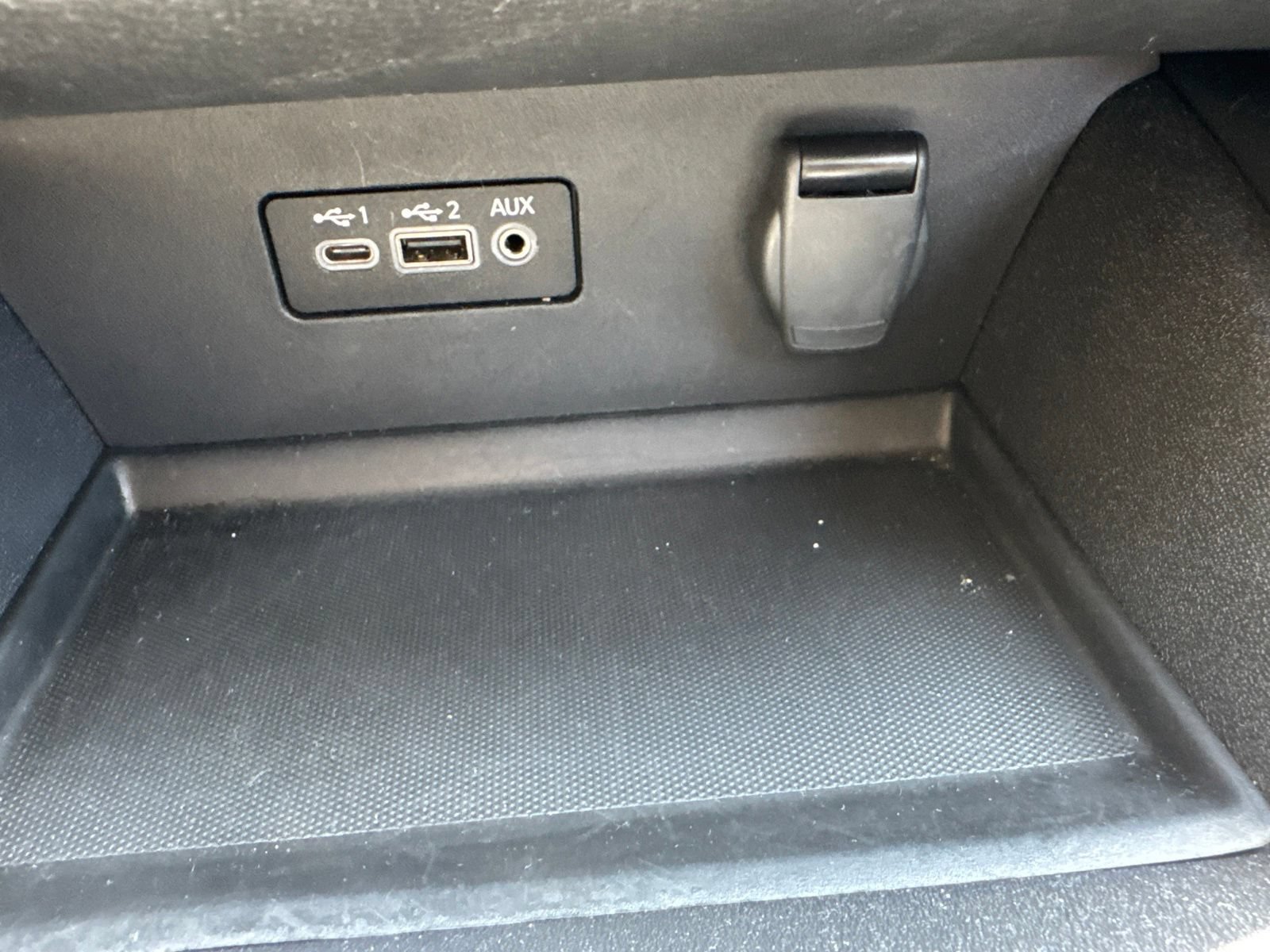 Used 2025 Nissan Altima 2.5 SV FWD image 19