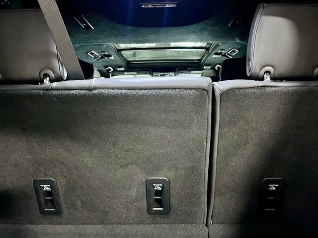Used 2025 Cadillac Escalade Sport Platinum AWD/4WD image 8