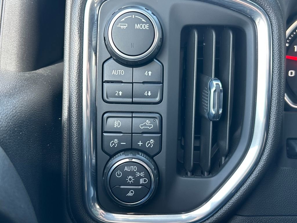 Used 2022 Chevrolet Silverado 3500 High Country w/ LPO, Hitch Package image 12