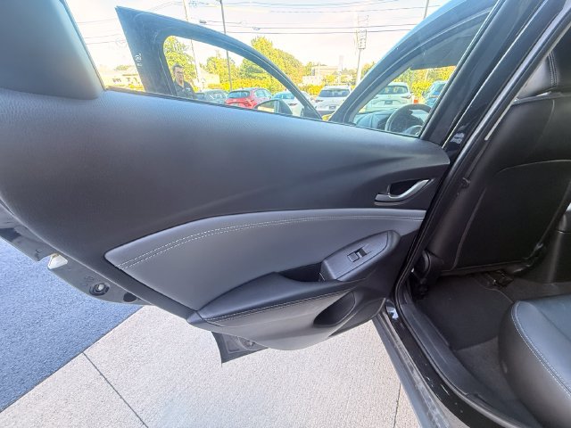 Used 2019 MAZDA CX-3 Touring w/ Preferred Equipment Package AWD/4WD image 19