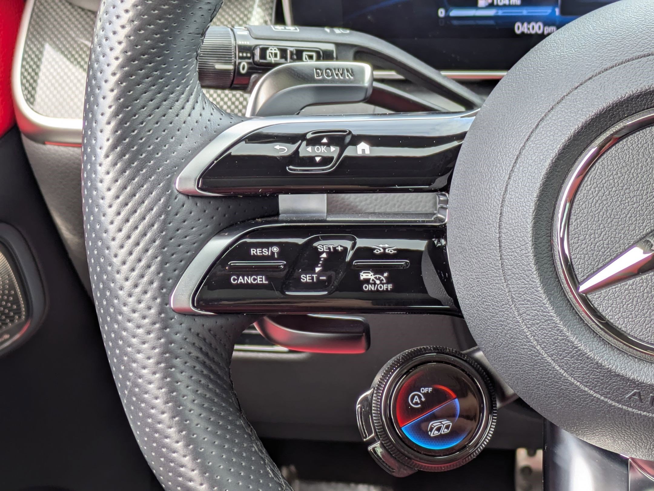 Certified 2024 Mercedes-Benz GLC 43 AMG 4MATIC image 19