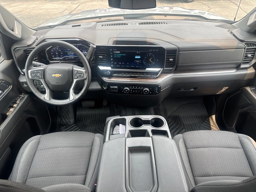 Used 2024 Chevrolet Silverado 1500 LT AWD/4WD image 26