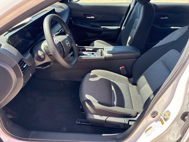 Used 2027 Nissan Sentra SV w/ Floor Mat Package FWD image 15